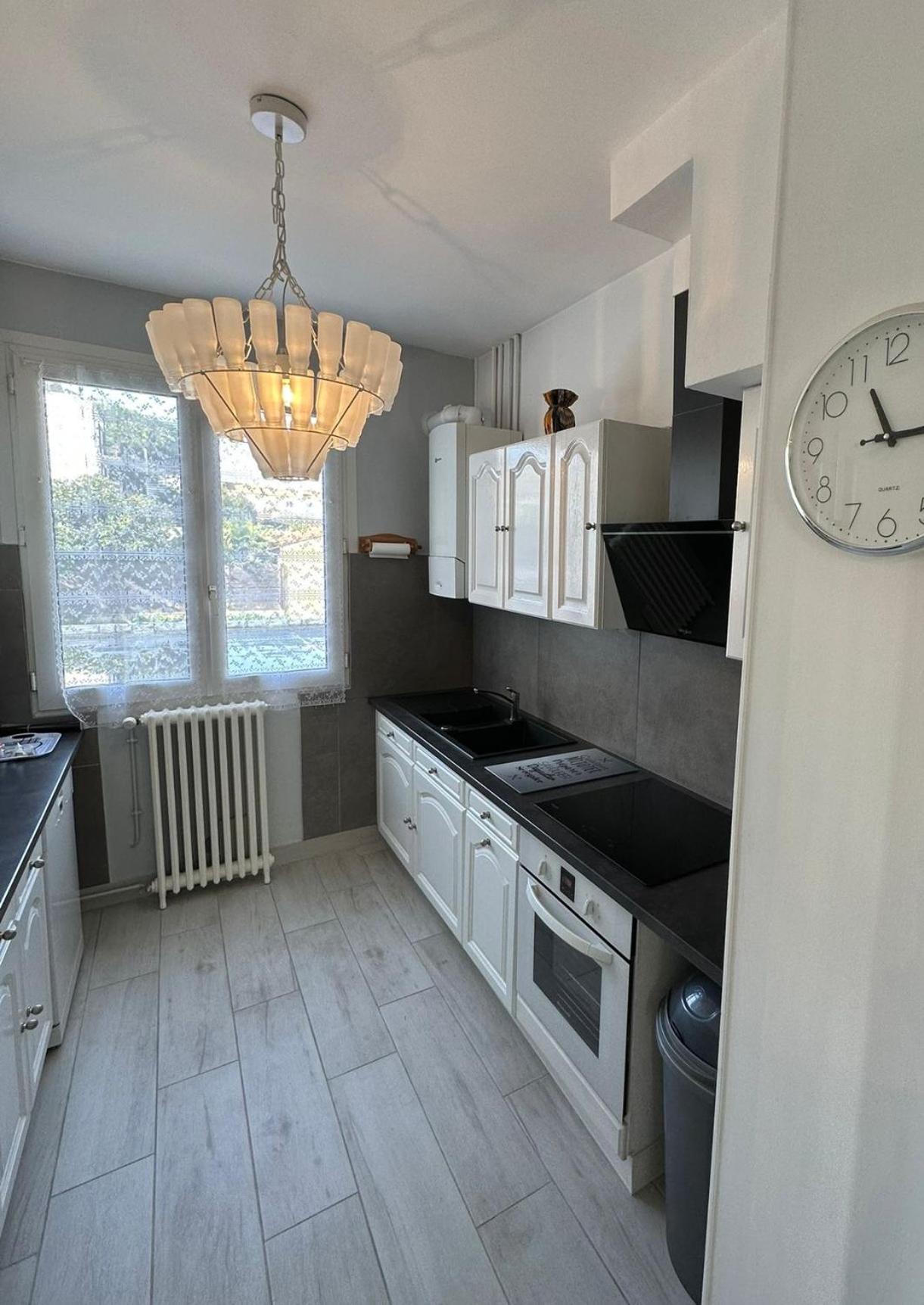 Maison De Ville Plein Centre, 3 Etoiles, A 200M De La Plage, Parking Prive, Wifi Royan Exterior foto